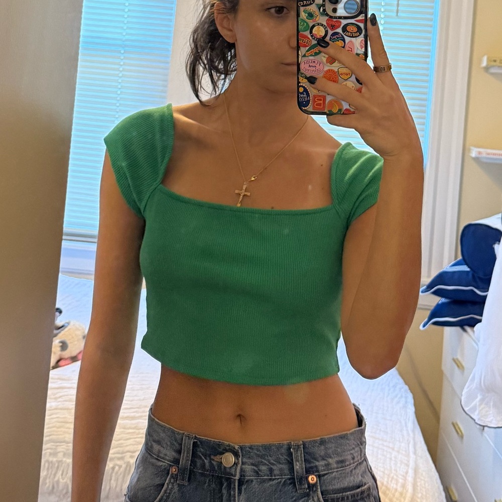 Chic Green Ribbed Crop Top - Picture 6 of 6